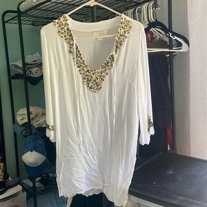 Super adorable white sparkly top extra small